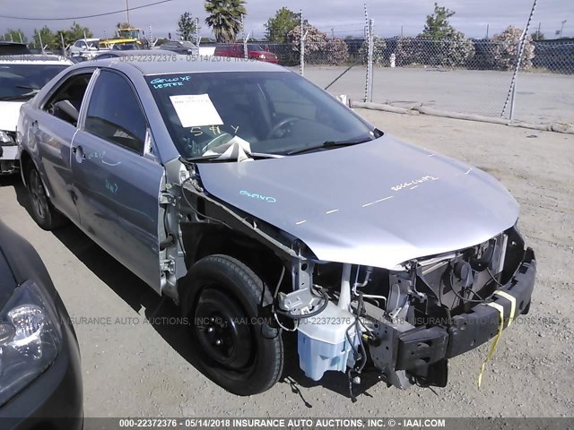 4T4BF3EKXBR155249 - 2011 TOYOTA CAMRY SE/LE/XLE 白色 照片 1