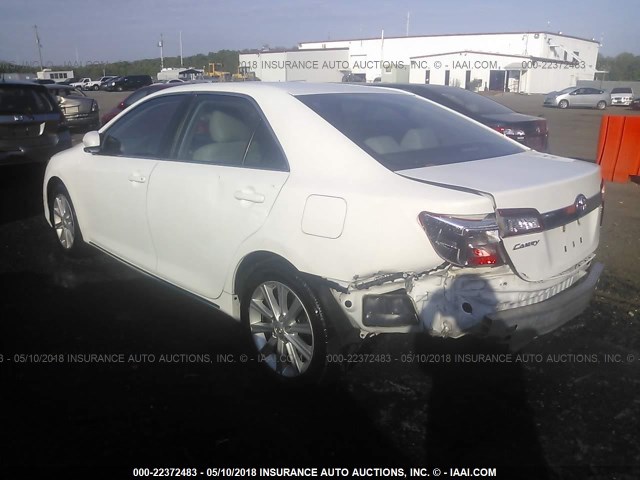 4T1BF1FK7CU540802 - 2012 TOYOTA CAMRY SE/LE/XLE 白色 照片 3
