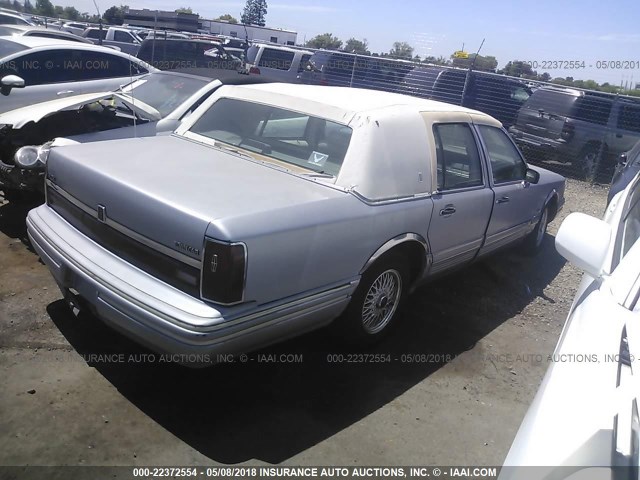 1LNLM81W2RY652227 - 1994 LINCOLN TOWN CAR EXECUTIVE SILVER photo 4