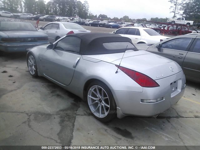 JN1AZ36A55M750945 - 2005 NISSAN 350Z ROADSTER SILVER photo 3