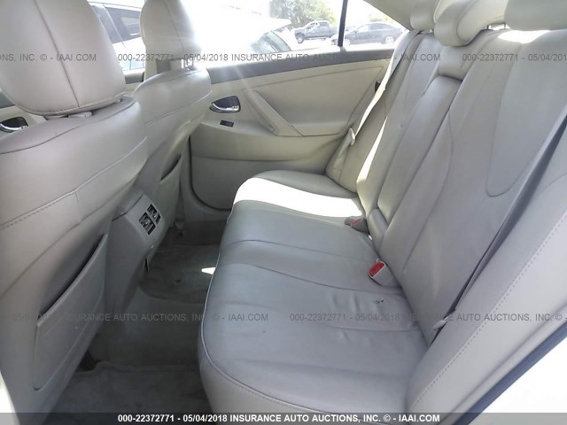 4T1BB46K89U079132 - 2009 TOYOTA CAMRY HYBRID WHITE photo 8