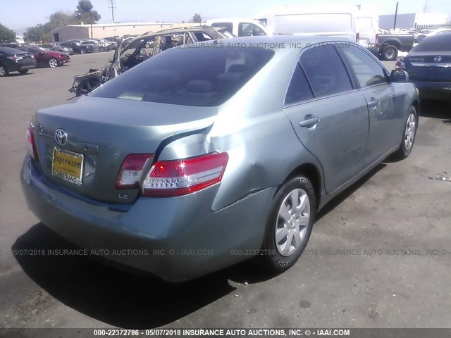 4T4BF3EK6AR002513 - 2010 TOYOTA CAMRY SE/LE/XLE TEAL photo 4
