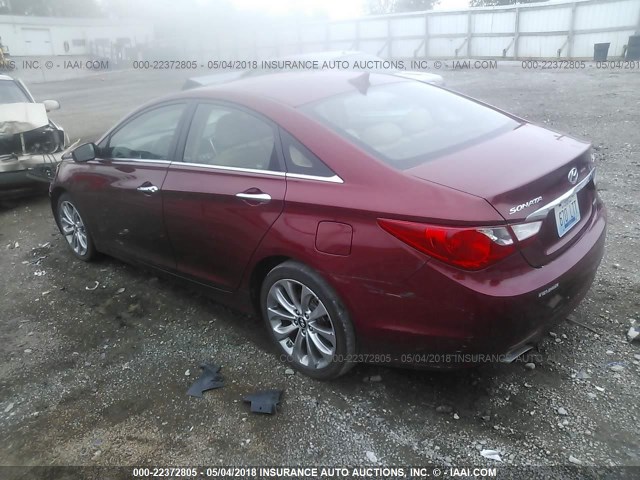 5NPEC4AB9BH251531 - 2011 HYUNDAI SONATA SE/LIMITED RED photo 3