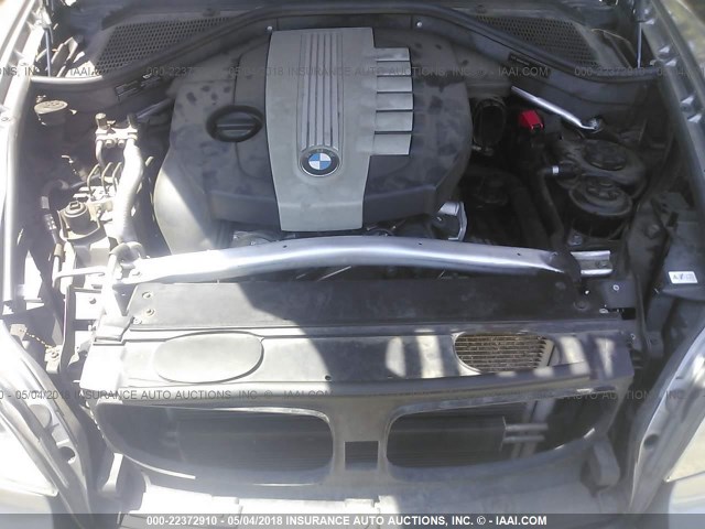 5UXZW0C54BL656862 - 2011 BMW X5 XDRIVE35D GRAY photo 10