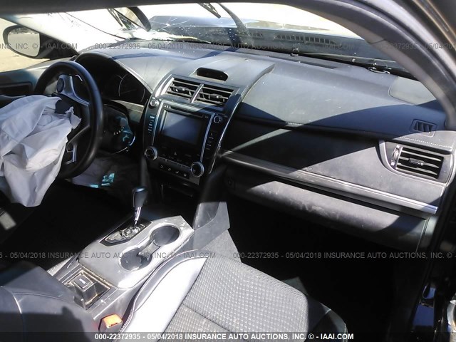 4T1BF1FK3EU347646 - 2014 TOYOTA CAMRY L/SE/LE/XLE 黑色 照片 5