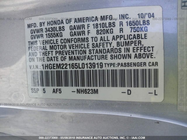 1HGEM22165L013919 - 2005 HONDA CIVIC DX VP SILVER photo 9