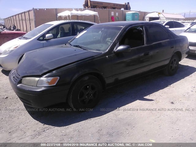 JT2BG22K1V0024211 - 1997 TOYOTA CAMRY LE/XLE Schwarz Foto 2