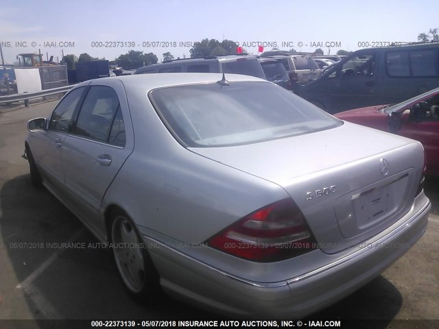 WDBNG75JX1A164734 - 2001 MERCEDES-BENZ S 500 SILVER photo 3