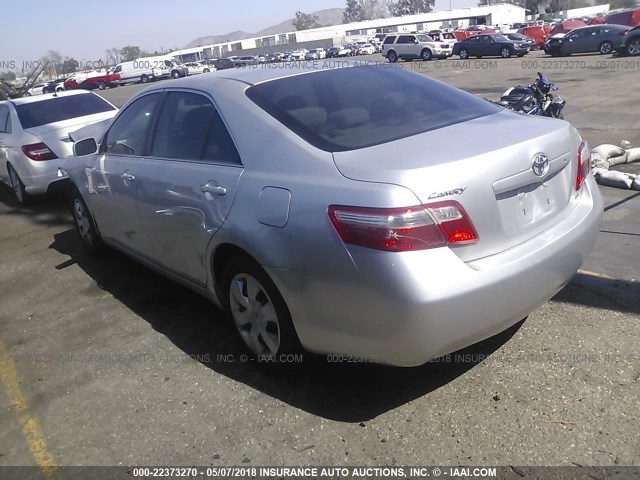 4T4BE46K49R115850 - 2009 TOYOTA CAMRY SE/LE/XLE SILVER photo 3