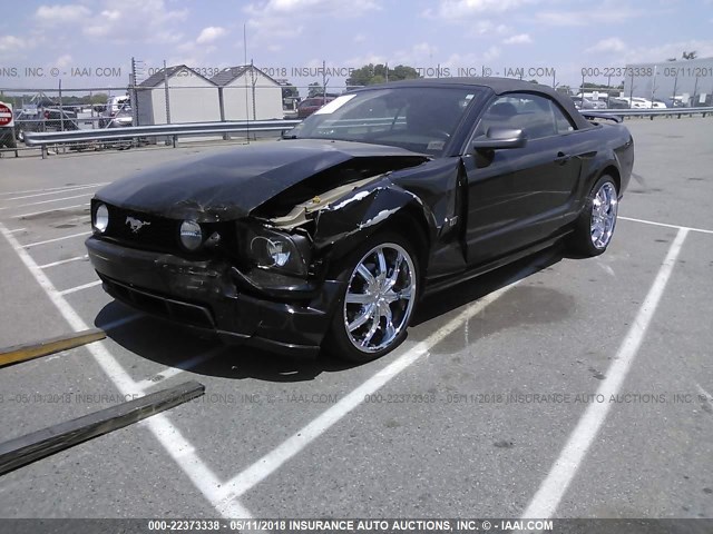 1ZVHT85H855205595 - 2005 FORD MUSTANG GT BLACK photo 2