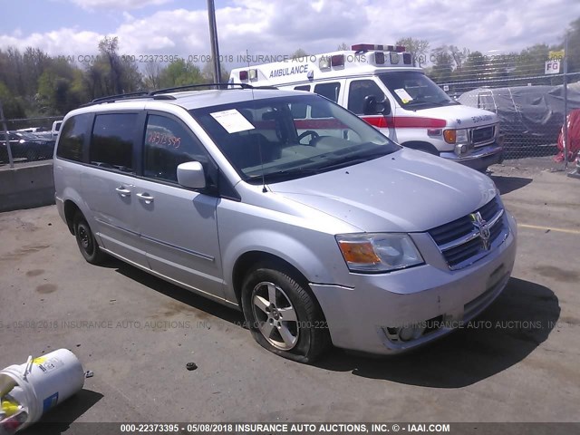 2D8HN54P08R753071 - 2008 DODGE GRAND CARAVAN SXT SILVER photo 6