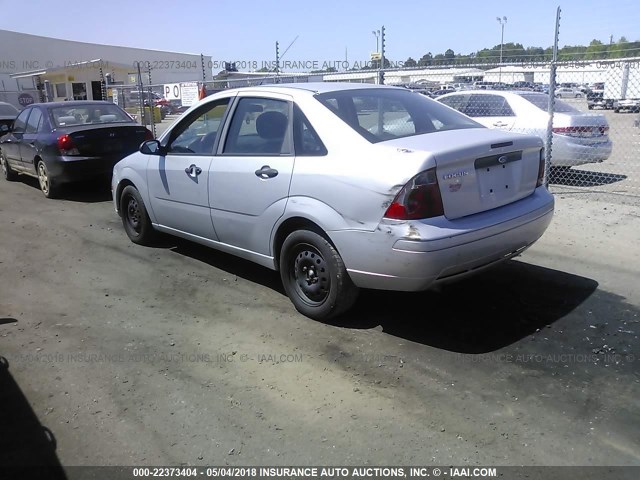 1FAFP34NX7W279841 - 2007 FORD FOCUS ZX4/S/SE/SES SILVER photo 3