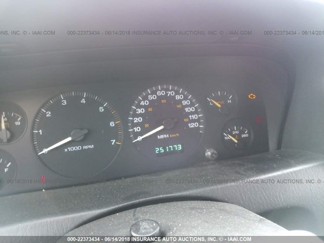 1J4GX48S84C360347 - 2004 JEEP GRAND CHEROKEE LAREDO/COLUMBIA/FREEDOM 银色 照片 7