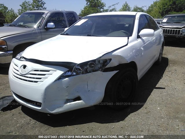 4T1BE46K87U573625 - 2007 TOYOTA CAMRY NEW GENERAT CE/LE/XLE/SE WHITE photo 2