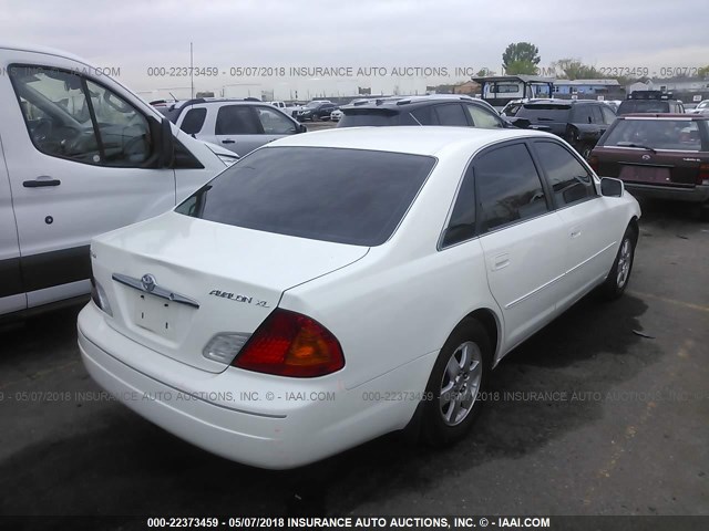 4T1BF28B52U260099 - 2002 TOYOTA AVALON XL/XLS WHITE photo 4