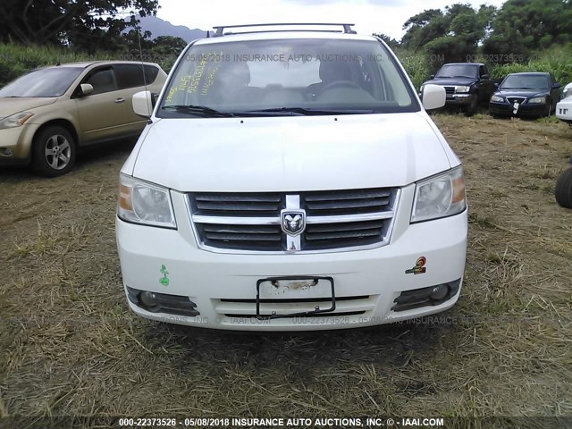 2D8HN54P68R741426 - 2008 DODGE GRAND CARAVAN SXT WHITE photo 6