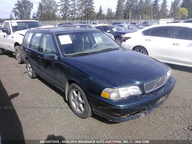 YV1LW5676W2447159 - 1998 VOLVO V70 GLT TEAL photo 1