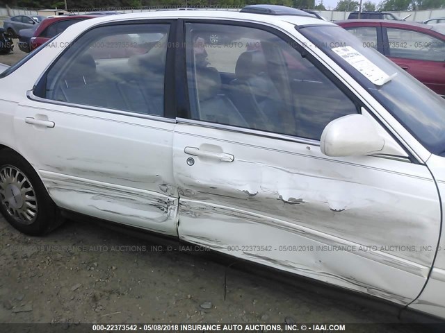 JH4KA7677SC001777 - 1995 ACURA LEGEND LS WHITE photo 6