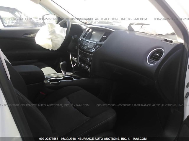 5N1DR2MN6HC912856 - 2017 NISSAN PATHFINDER S/SV/SL/PLATINUM 白色 照片 5