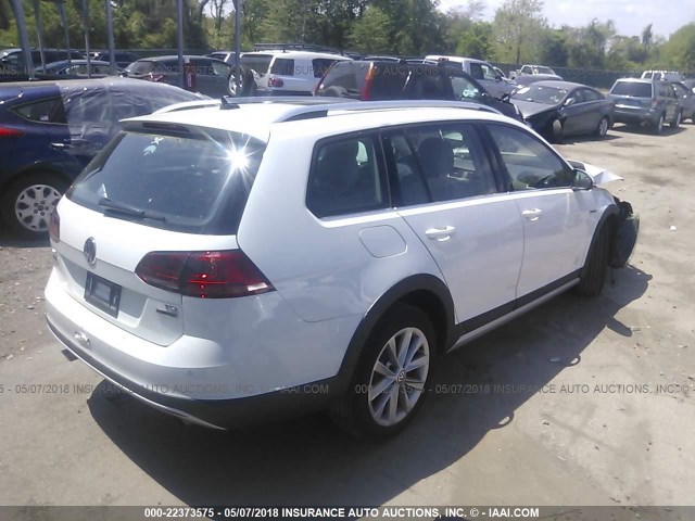 3VWH17AU7HM530045 - 2017 VOLKSWAGEN Golf Alltrack S/SE/SEL 白色 照片 4