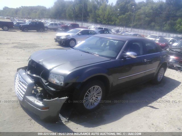 2C3CA5CV1AH225690 - 2010 CHRYSLER 300 TOURING GRAY photo 2