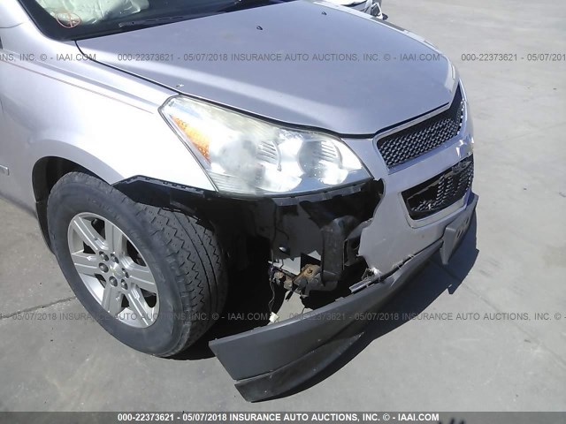 1GNER23D89S101303 - 2009 CHEVROLET TRAVERSE LT SILVER photo 6