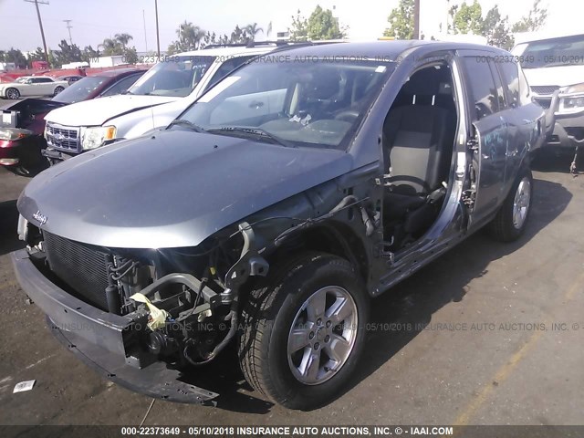 1C4NJCBA3DD270476 - 2013 JEEP COMPASS SPORT SILVER photo 2