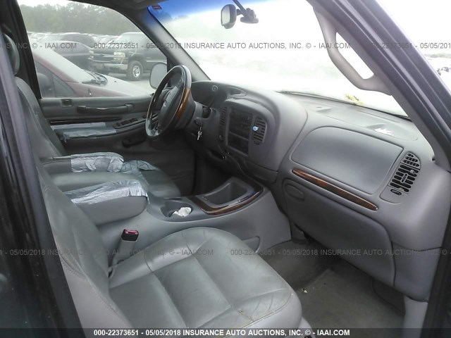 5LMPU28L3WLJ48284 - 1998 LINCOLN NAVIGATOR 黑色 照片 5