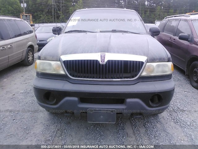 5LMPU28L3WLJ48284 - 1998 LINCOLN NAVIGATOR 黑色 照片 6
