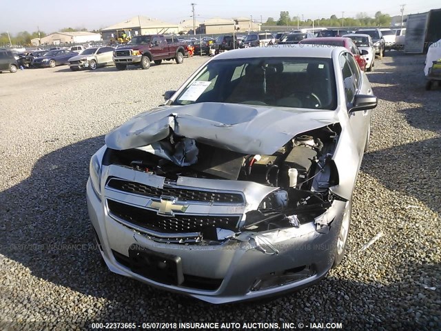 1G11B5SA7DF355759 - 2013 CHEVROLET MALIBU LS 银色 照片 6