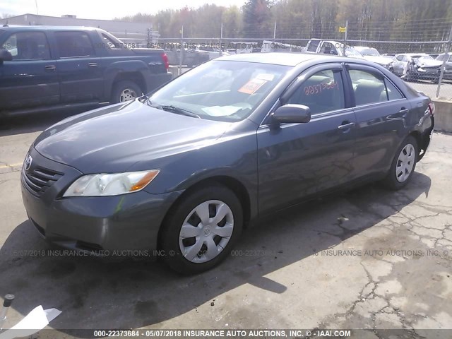4T1BE46K67U047798 - 2007 TOYOTA CAMRY NEW GENERAT CE/LE/XLE/SE GRAY photo 2