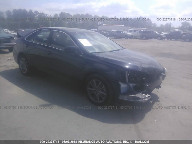 4T1BF1FK9GU211007 - 2016 TOYOTA CAMRY LE/XLE/SE/XSE BLACK photo 1
