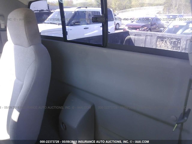 1GCDT148858153880 - 2005 CHEVROLET COLORADO BLACK photo 8