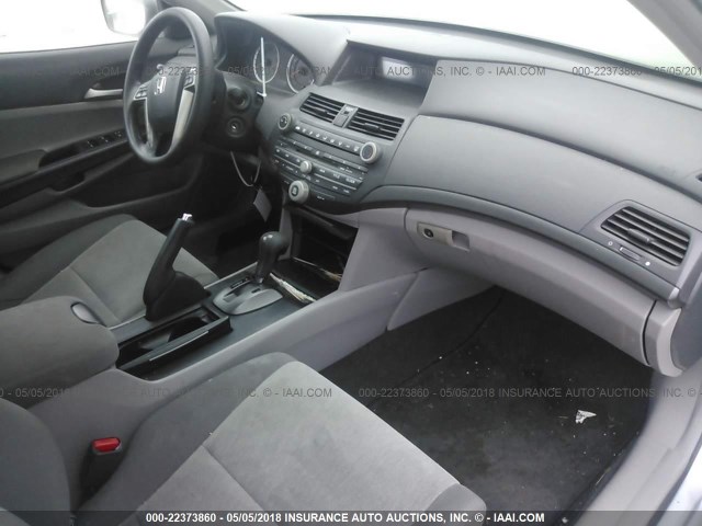 JHMCP26468C011530 - 2008 HONDA ACCORD LXP SILVER photo 5