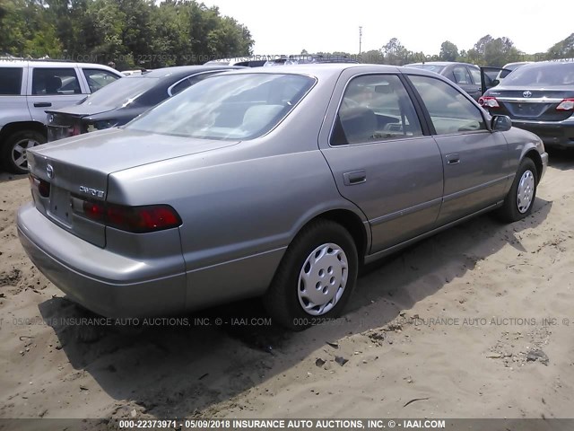 4T1BG22K3XU461903 - 1999 TOYOTA CAMRY CE/LE/XLE 米色 照片 4