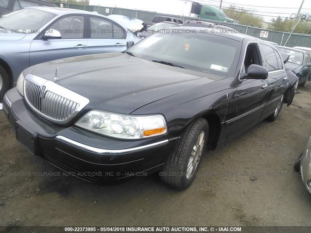 2LNBL8EV3BX754707 - 2011 LINCOLN TOWN CAR EXECUTIVE L BLACK photo 2