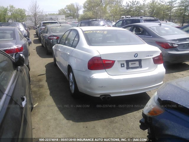 WBAPH5C51AA439907 - 2010 BMW 328 I SULEV WHITE photo 3