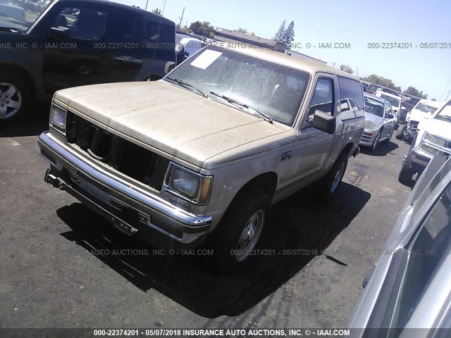 1G8CT18BXF8227183 - 1985 CHEVROLET BLAZER S10 GOLD photo 2