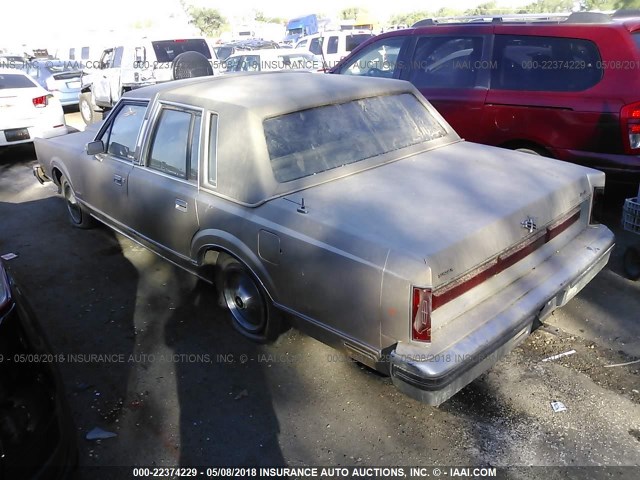 1LNBP94F1CY660038 - 1982 LINCOLN TOWN CAR GOLD photo 3