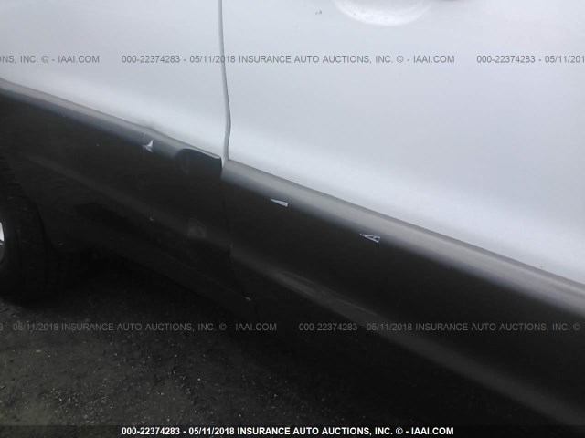 4F2CZ06103KM32809 - 2003 MAZDA TRIBUTE ES 白色 照片 6