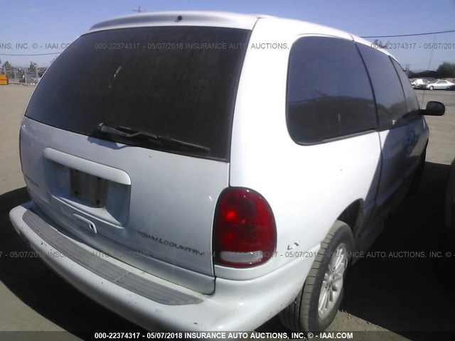 1C4GP44R2YB660633 - 2000 CHRYSLER TOWN & COUNTRY LX WHITE photo 4