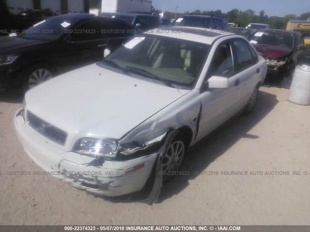 YV1VS27514F091595 - 2004 VOLVO S40 1.9T WHITE photo 2