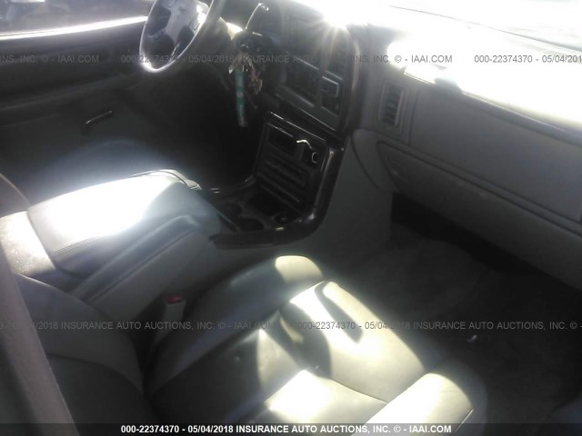 1GKEK63U86J130262 - 2006 GMC YUKON DENALI WHITE photo 5