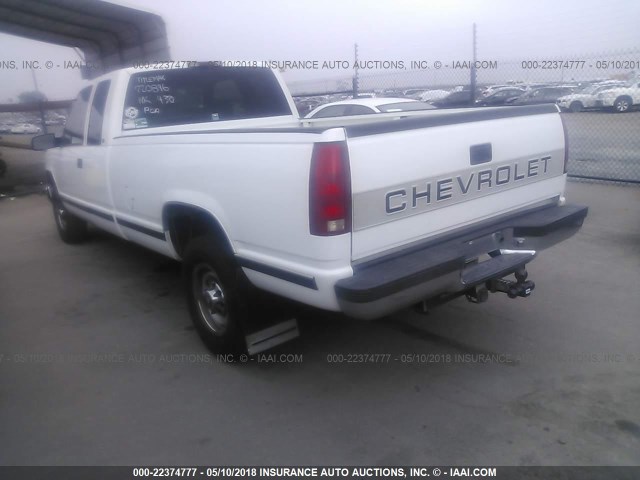 1GCGC29J8VE220896 - 1997 CHEVROLET GMT-400 C2500 WHITE photo 3