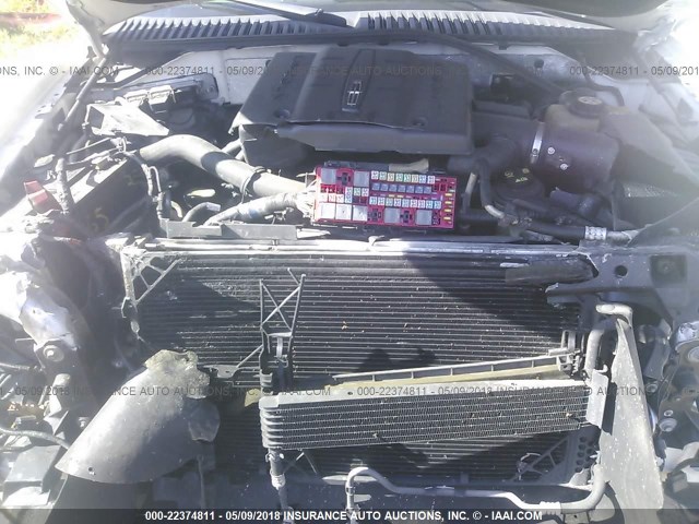 5LMFU275X7LJ07926 - 2007 LINCOLN NAVIGATOR WHITE photo 10
