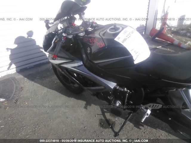 JS1GR7KA272112746 - 2007 SUZUKI GSX-R750 GRAY photo 9