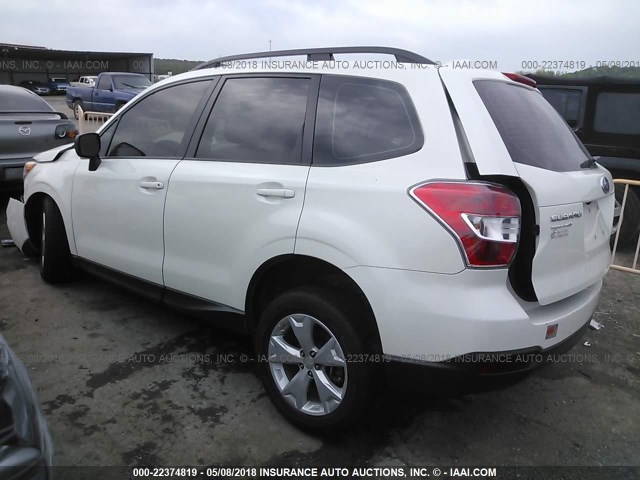 JF2SJABC7GH473443 - 2016 SUBARU FORESTER 2.5I WHITE photo 3