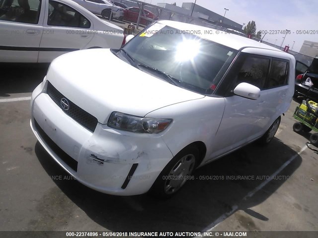JTLKE50E181028404 - 2008 TOYOTA SCION XB WHITE photo 2