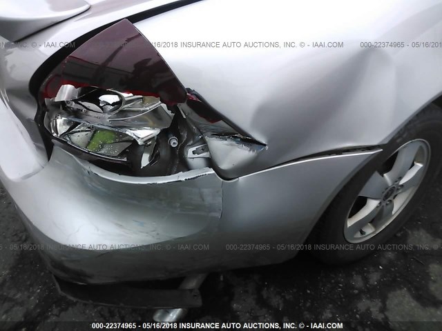 2G2WP552X61263532 - 2006 PONTIAC GRAND PRIX SILVER photo 6