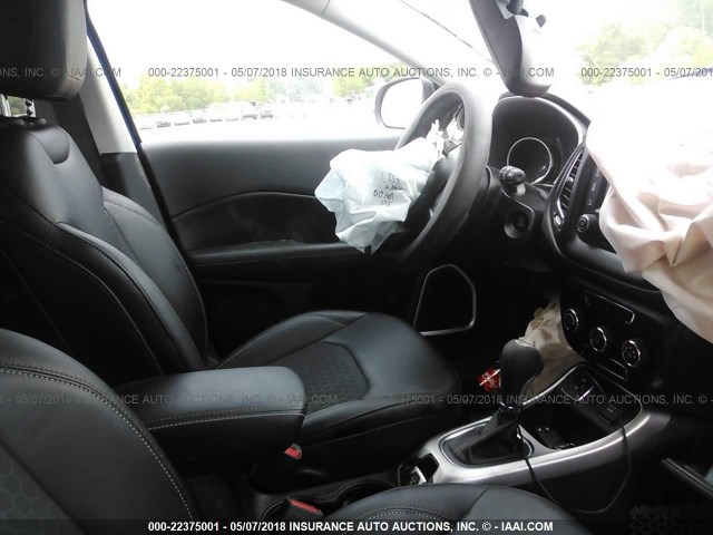 3C4NJCBB9JT134030 - 2018 JEEP COMPASS LATITUDE 蓝色 照片 5